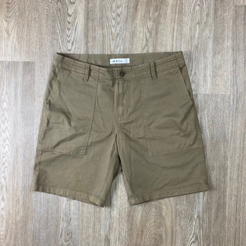 Nordstrom The rail Khaki mens shorts 33 waist